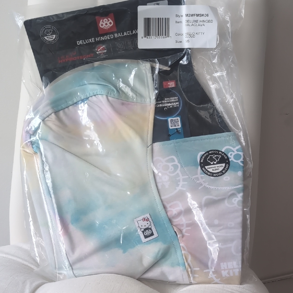 686 x Hello Kitty Pastel Balaclava with hello Kitty print - For Snowboarding